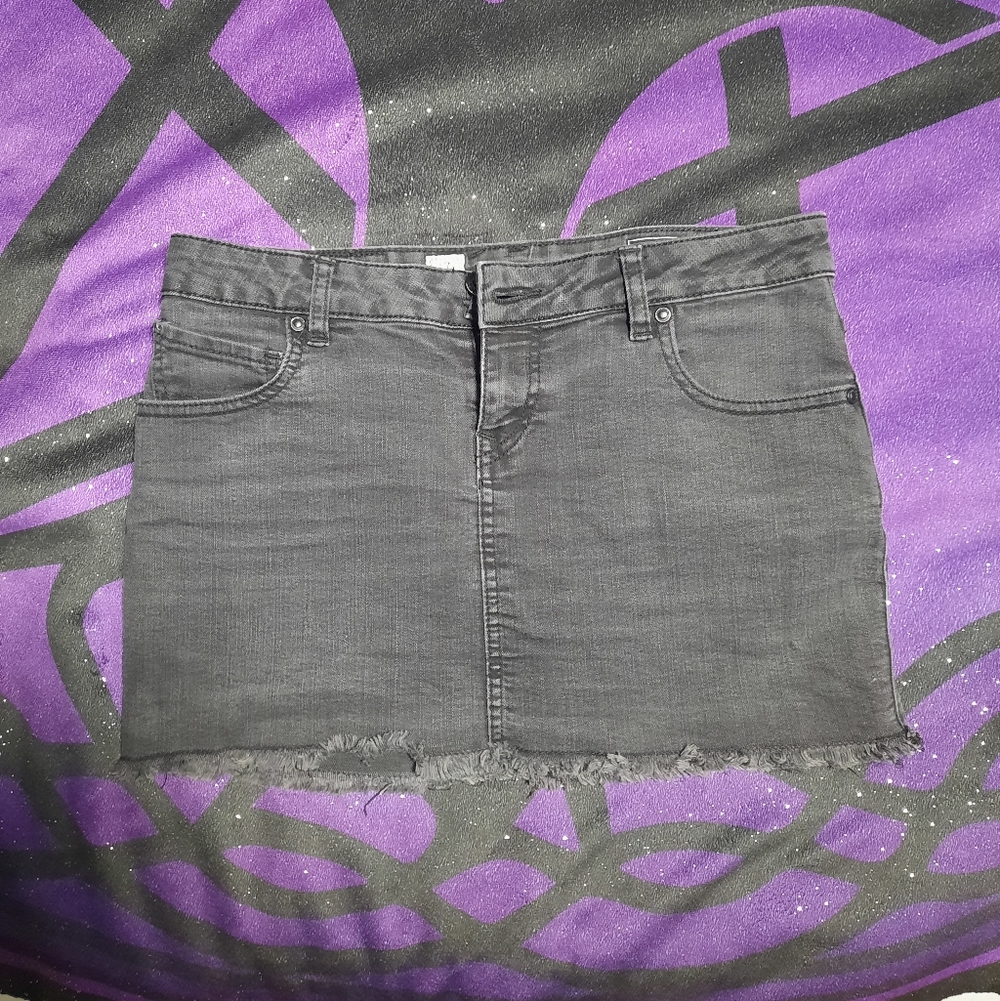3/15$ Women's Black Patched Denim Skirt
